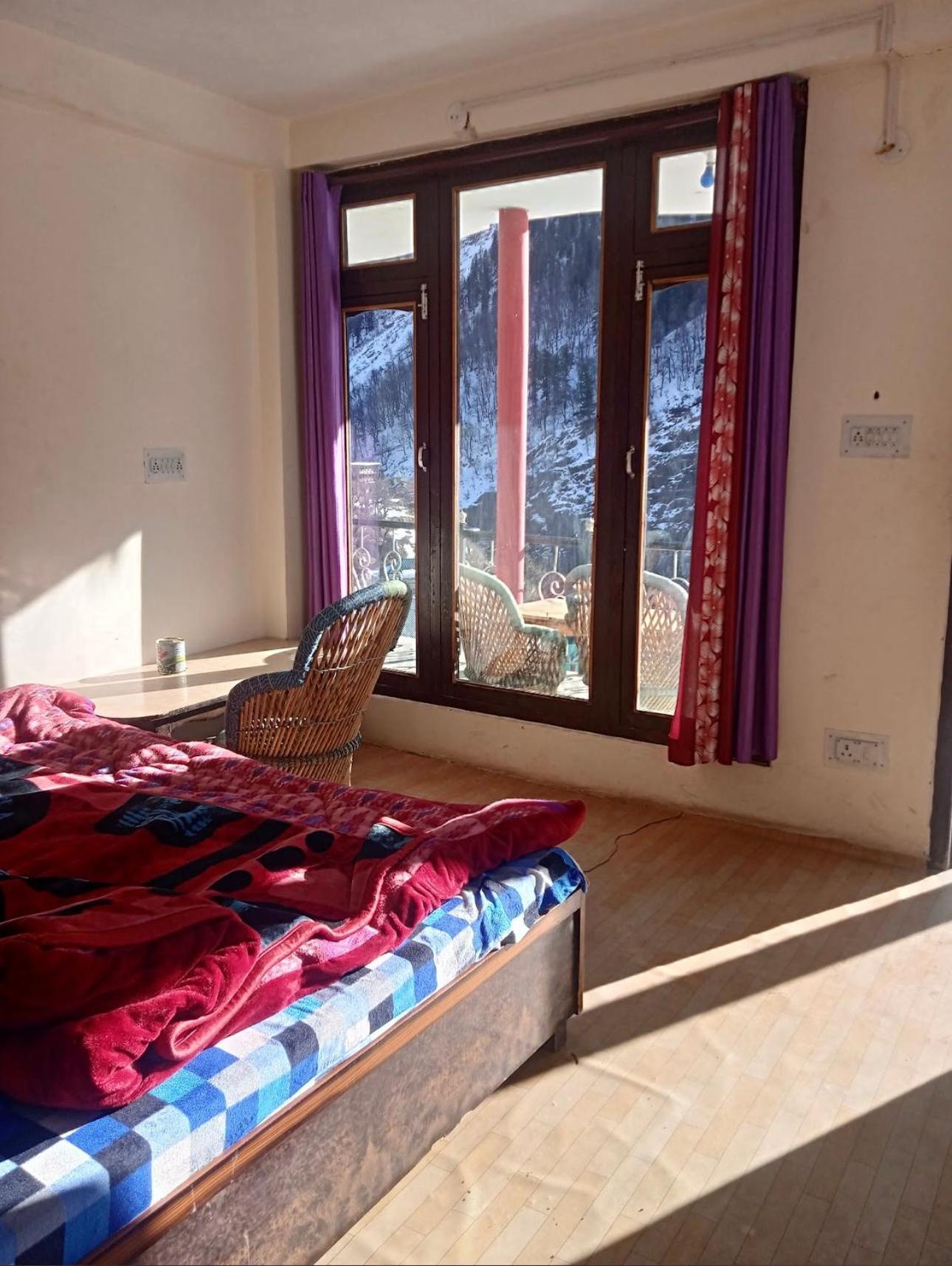 Aditya Guest House Tosh Εξωτερικό φωτογραφία